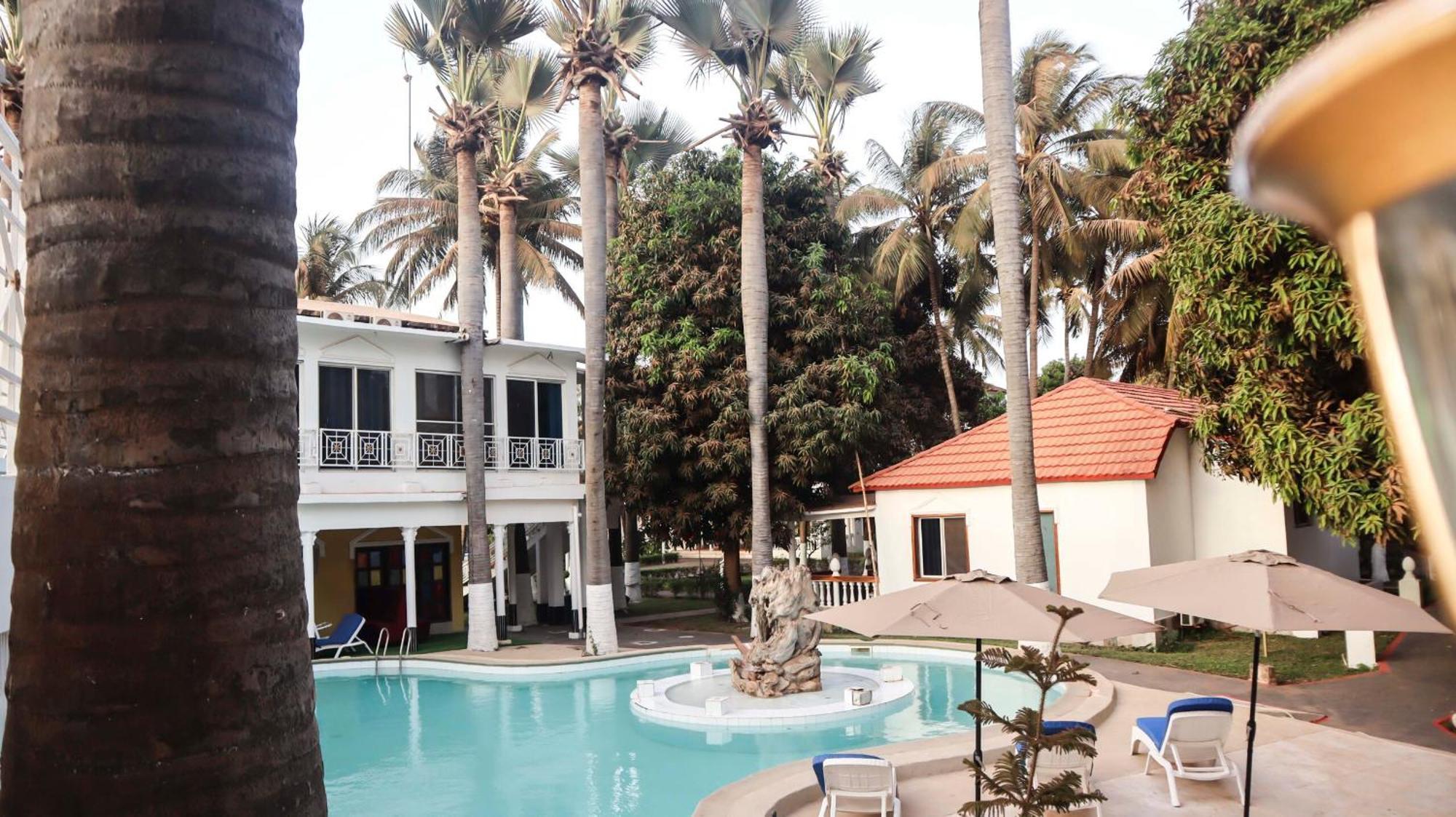 Coconut Residence & Spa Kololi Extérieur photo